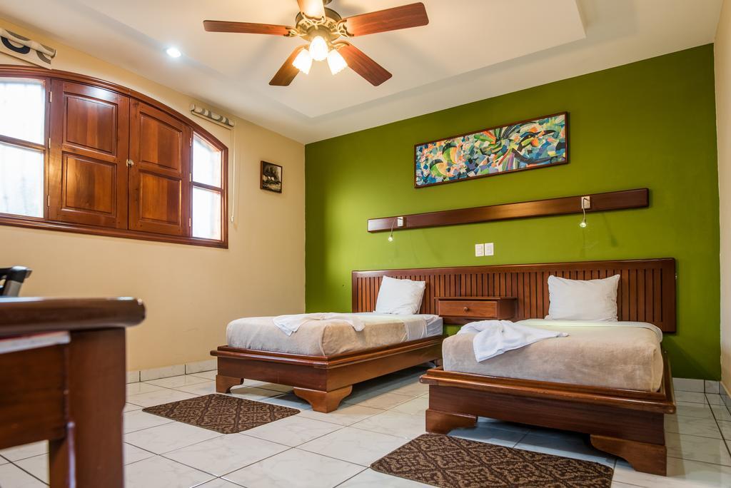 Hotel La Mar Dulce Granada Εξωτερικό φωτογραφία
